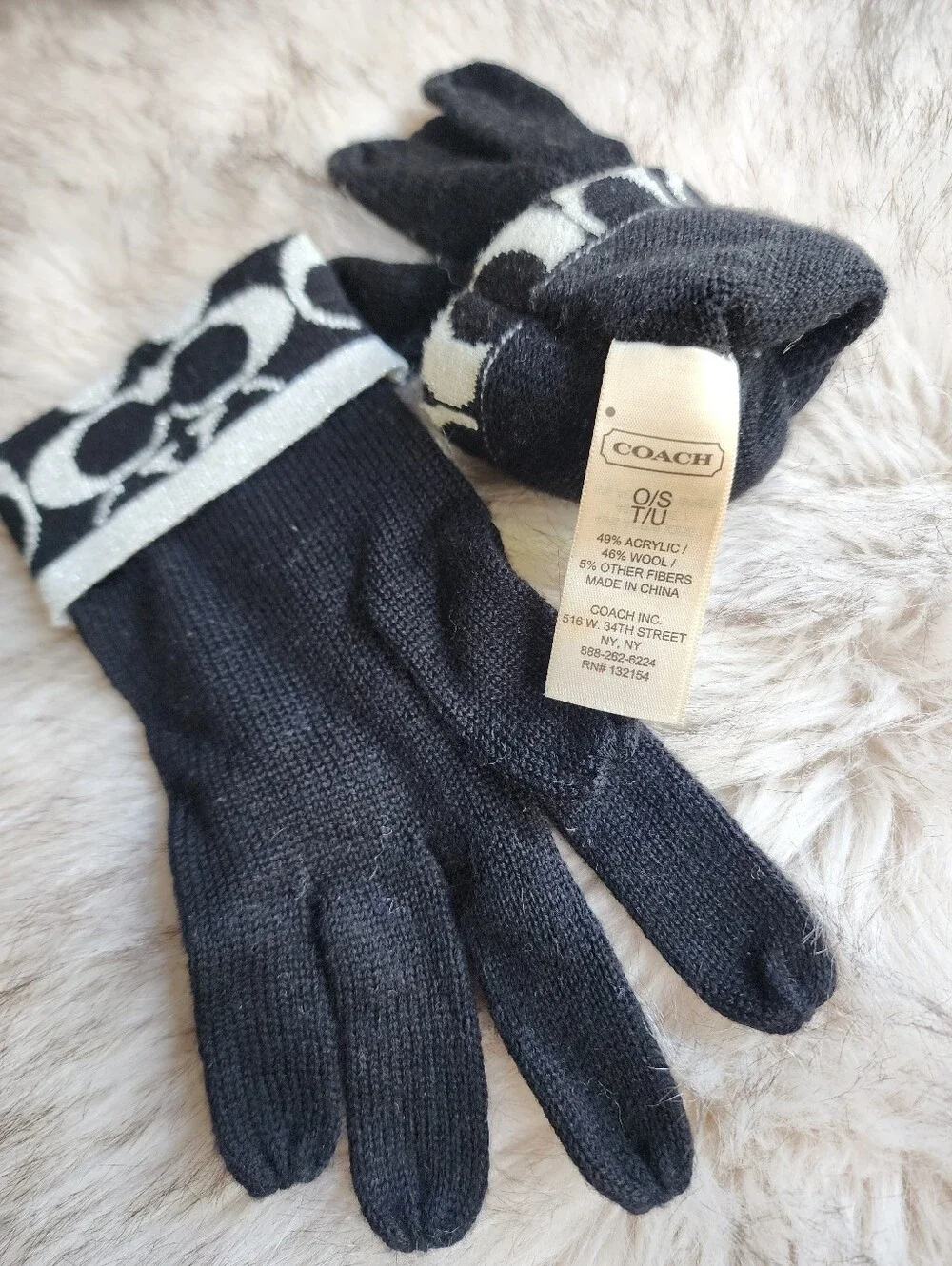 Coach Kids/small Adult Black Knit Logo Cuff Gloves